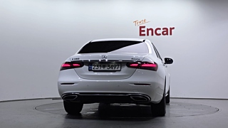 MERCEDES BENZ E-CLASS W213 2021