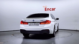 BMW 5-SERIES G30 2017