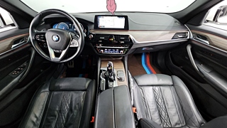 BMW 5-SERIES G30 2017