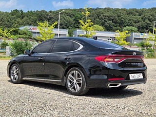 HYUNDAI GRANDEUR IG 2017