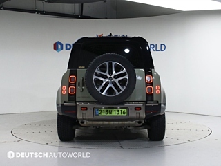 LAND ROVER DEFENDER L663 2024