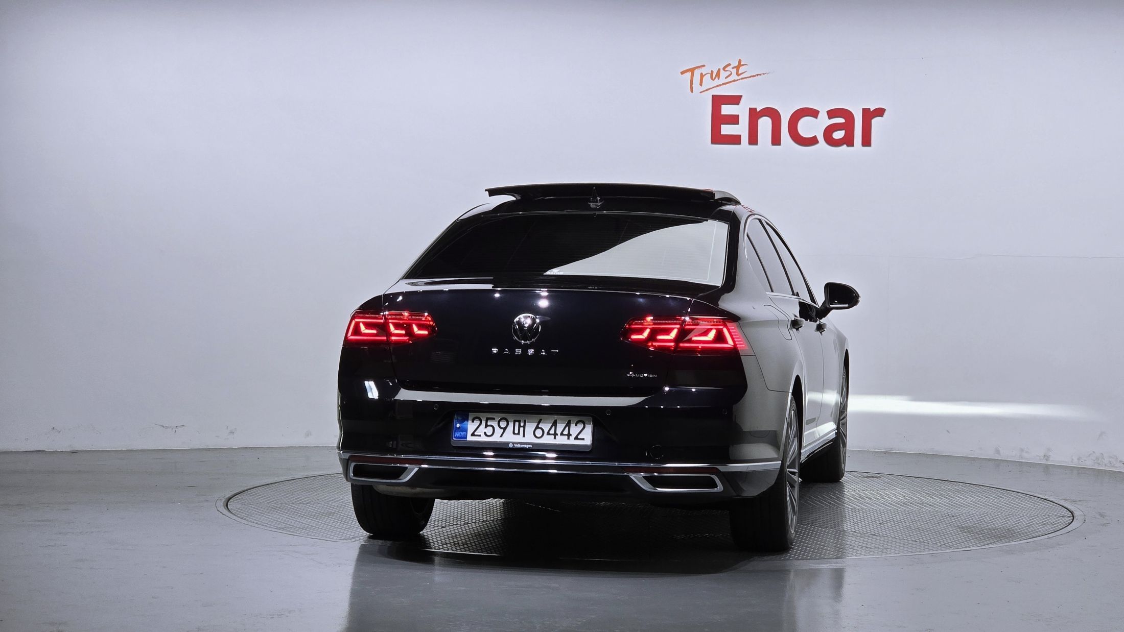 VOLKSWAGEN PASSAT GT B8 2022