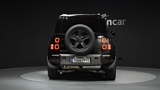 LAND ROVER DEFENDER L663 2024