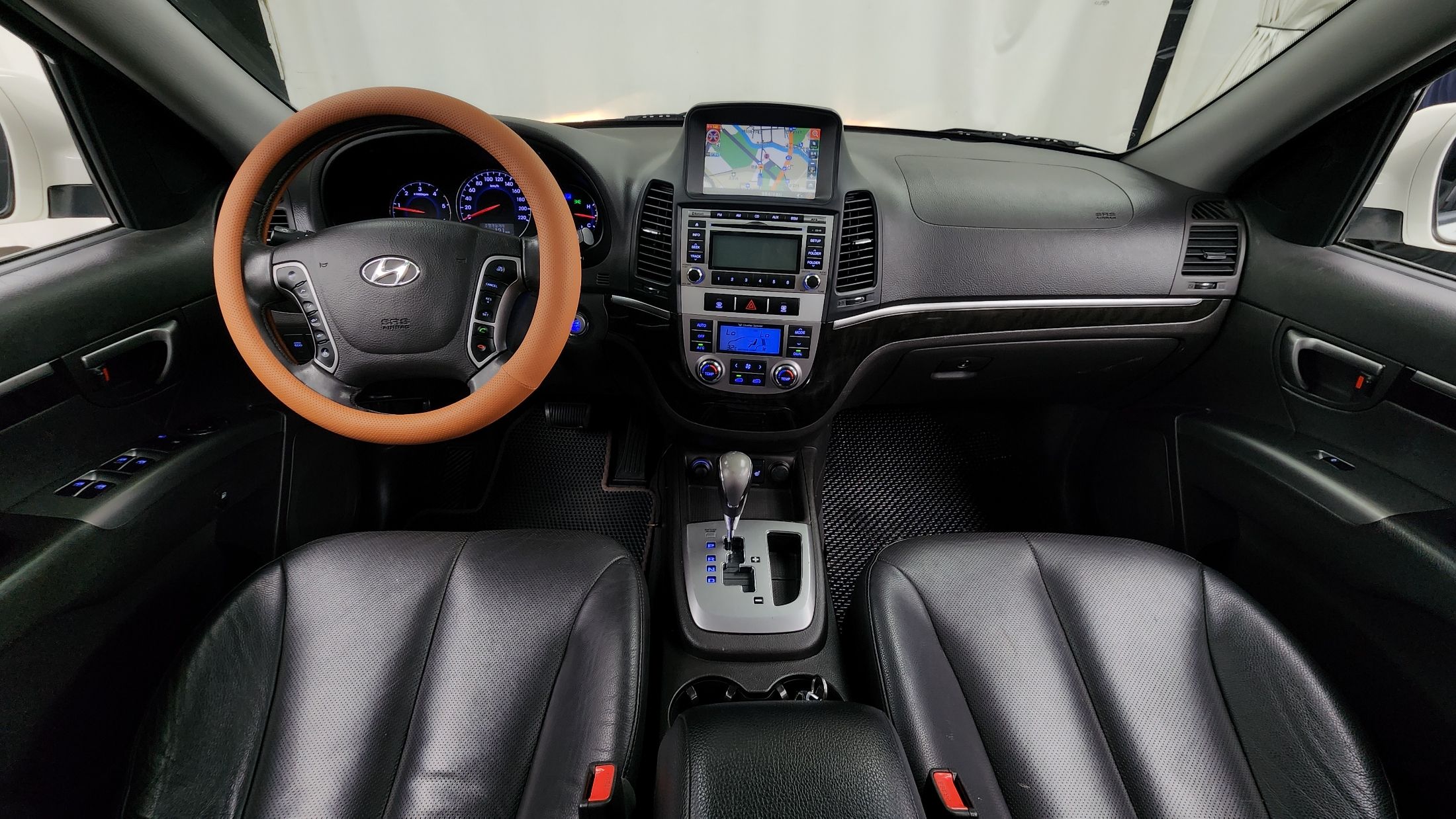 HYUNDAI SANTAFE CM 2012