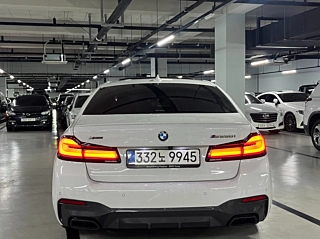 BMW 5-SERIES G30 2021