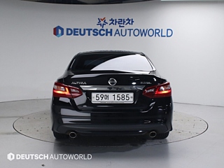 NISSAN ALTIMA 2018