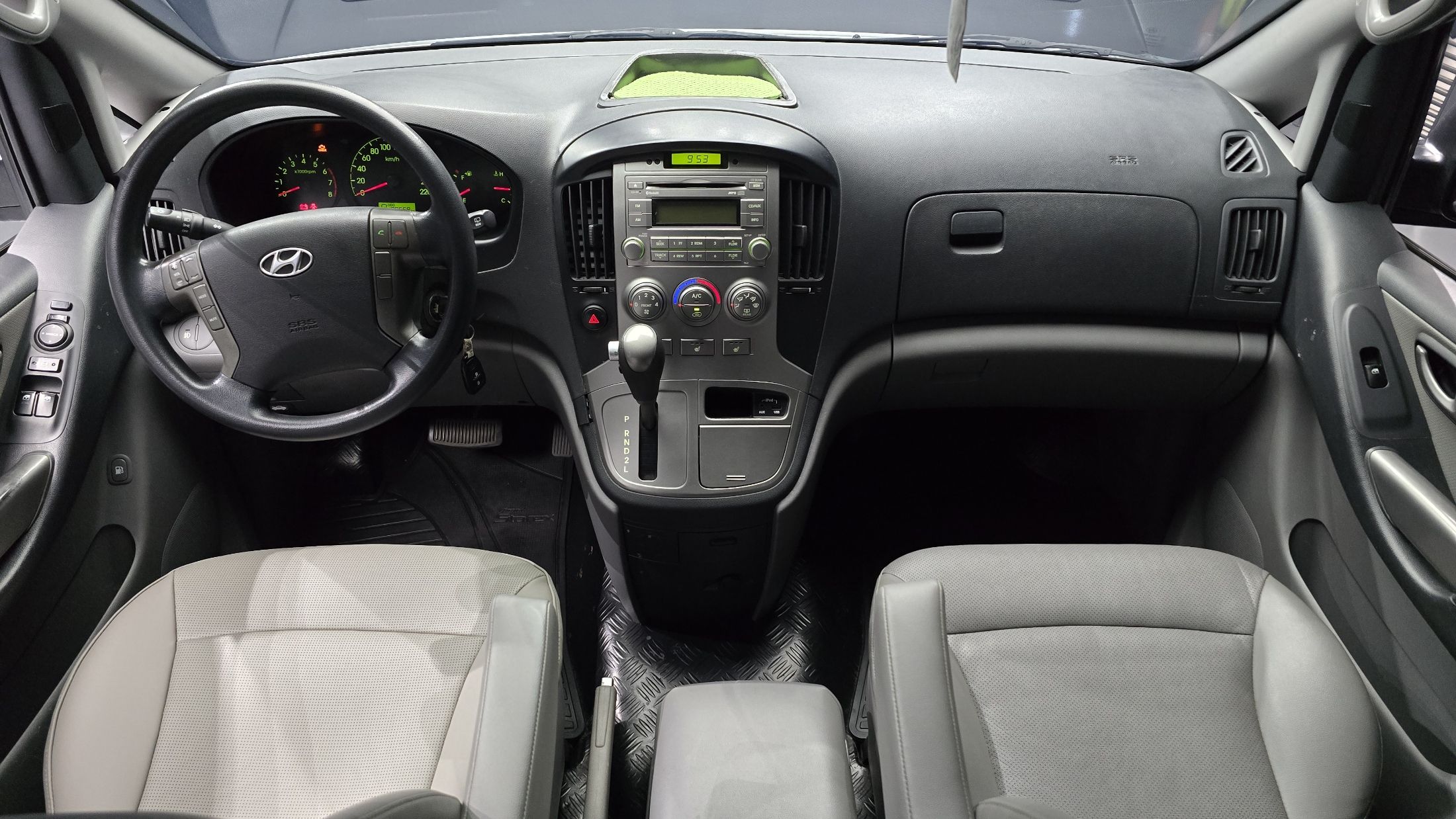 HYUNDAI STAREX GRAND 2015