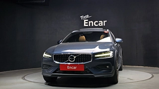 VOLVO V60 CROSS COUNTRY 2022