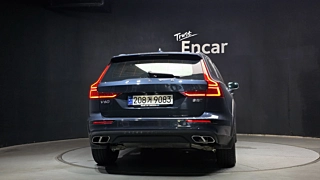 VOLVO V60 CROSS COUNTRY 2022