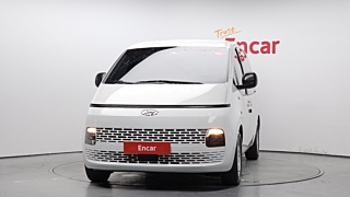HYUNDAI STARIA 2023