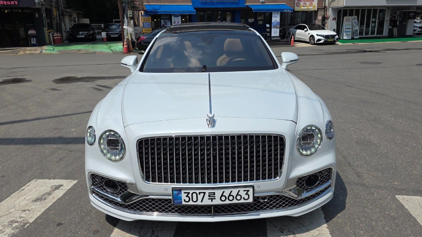 BENTLEY FLYING SPUR 2021