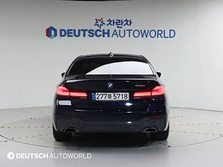 BMW 5-SERIES G30 2021