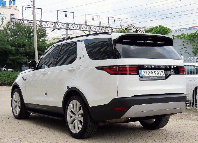 LAND ROVER DISCOVERY 5 2022