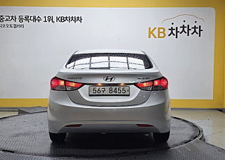 HYUNDAI AVANTE MD  2012