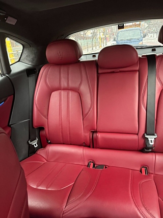 MASERATI LEVANTE 2017