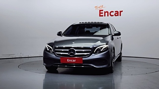 MERCEDES BENZ E-CLASS W213 2017