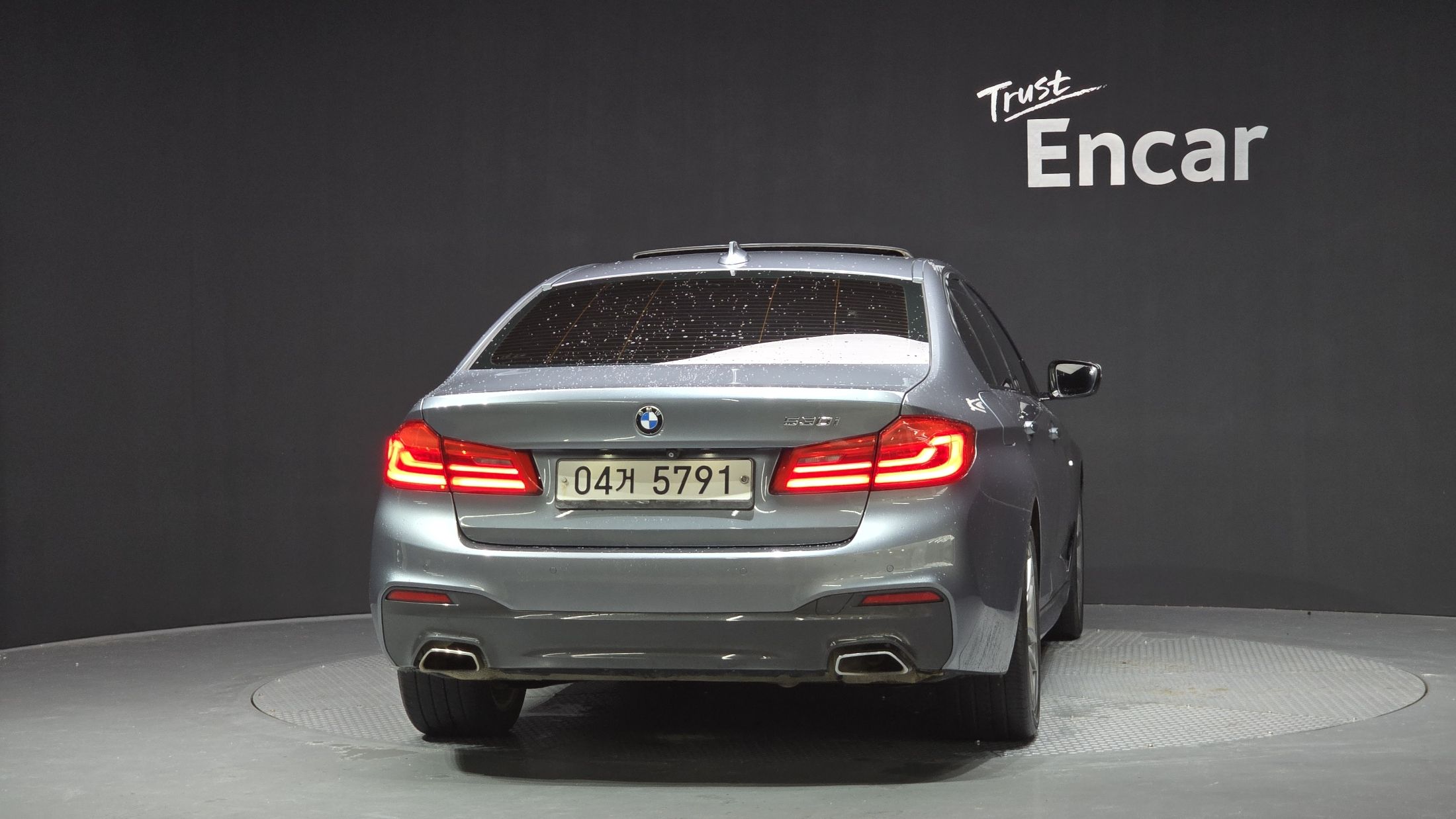 BMW 5-SERIES G30 2017