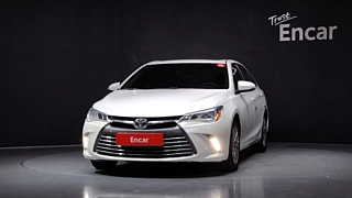 TOYOTA CAMRY 2016