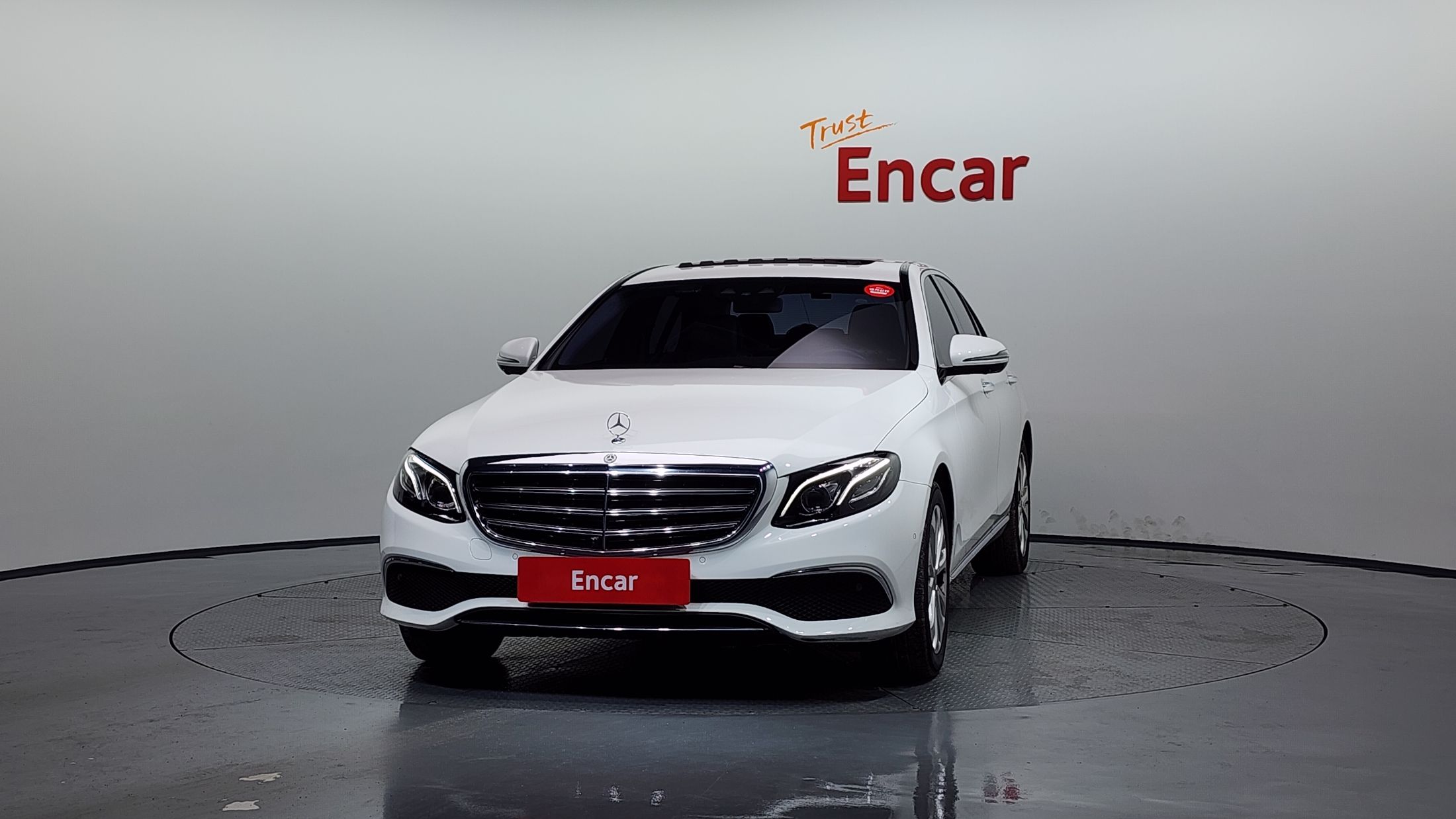 MERCEDES BENZ E-CLASS W213 2017