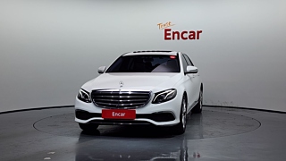 MERCEDES BENZ E-CLASS W213 2017
