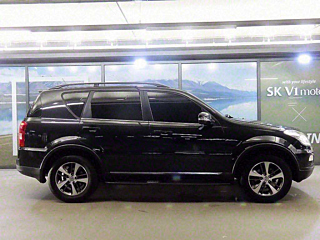 SSANGYONG REXTON W 2016