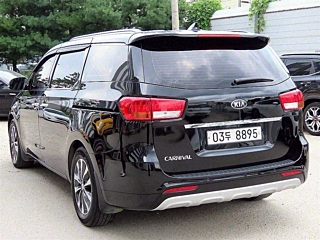 KIA CARNIVAL 2016