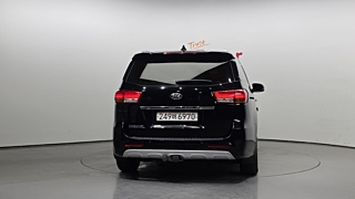 KIA CARNIVAL 2017