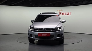 VOLKSWAGEN TIGUAN 2016