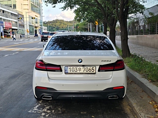 BMW 5-SERIES G30 2021