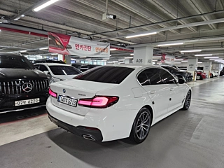BMW 5-SERIES G30 2020