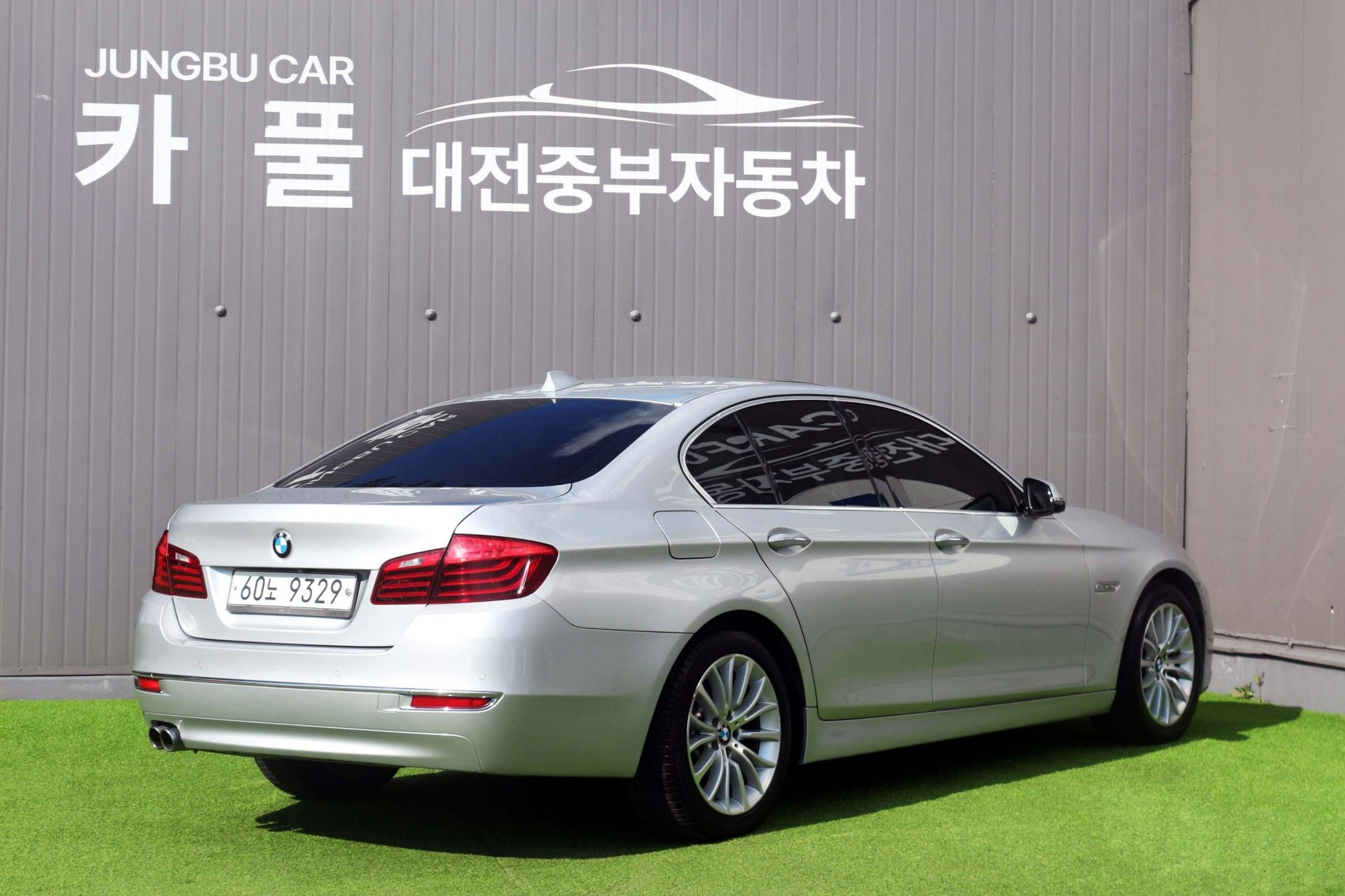 BMW 5-SERIES F10 2014
