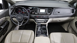 KIA CARNIVAL 2017