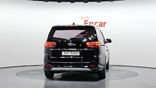KIA CARNIVAL 2018