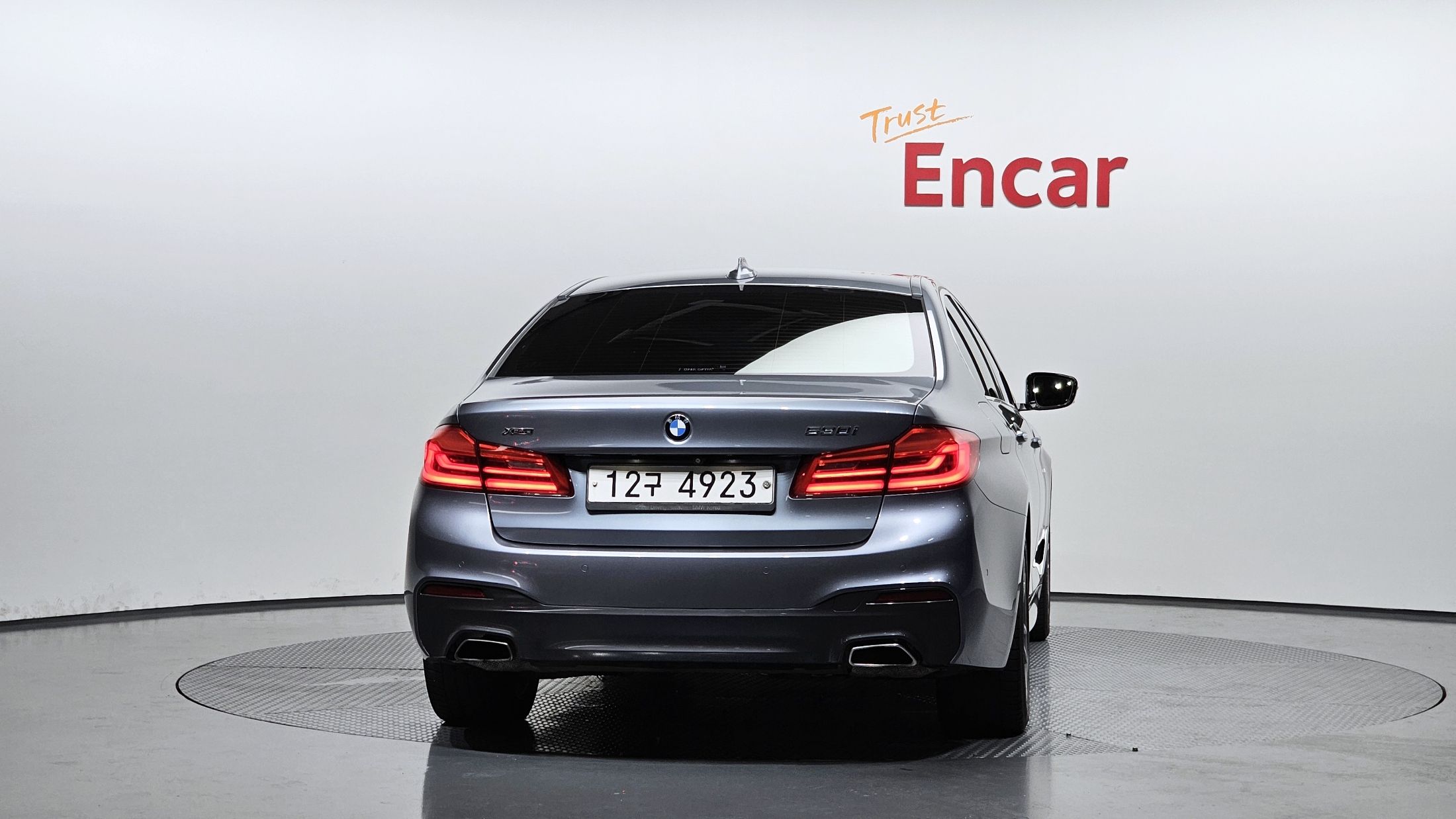 BMW 5-SERIES G30 2017