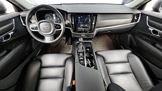 VOLVO V90 CROSS COUNTRY 2017