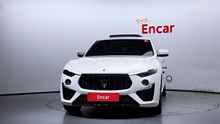 MASERATI LEVANTE 2021