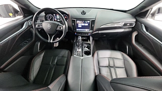 MASERATI LEVANTE 2021
