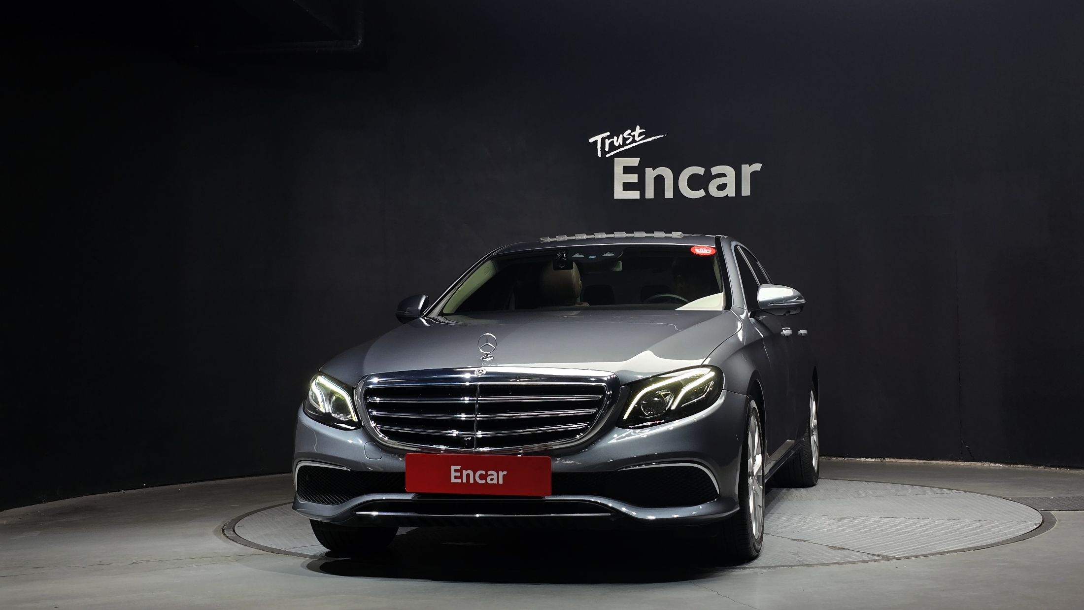 MERCEDES BENZ E-CLASS W213 2017