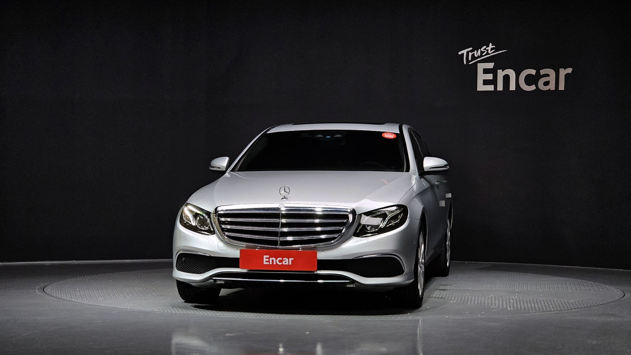 MERCEDES BENZ E-CLASS W213 2017
