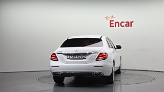 MERCEDES BENZ E-CLASS W213 2020