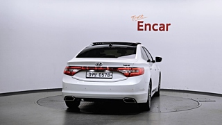 HYUNDAI GRANDEUR HG HYBRID 2016