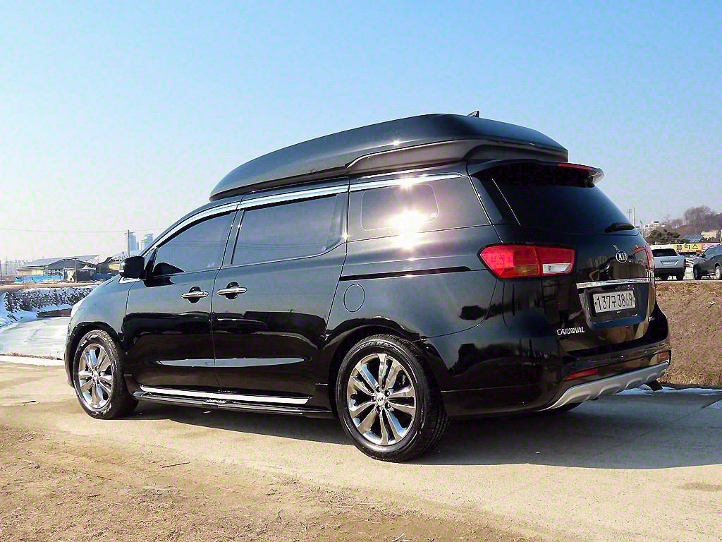 KIA CARNIVAL 2016
