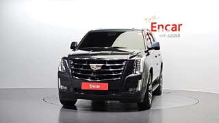 CADILLAC ESCALADE 2018