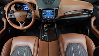 MASERATI LEVANTE 2018