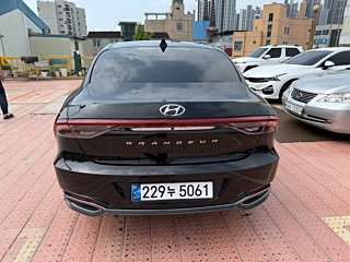 HYUNDAI GRANDEUR IG 2021