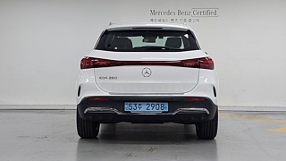 MERCEDES BENZ EQA H243 2024