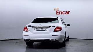 MERCEDES BENZ E-CLASS W213 2018
