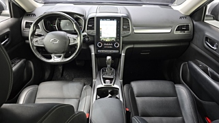SAMSUNG QM6 2022