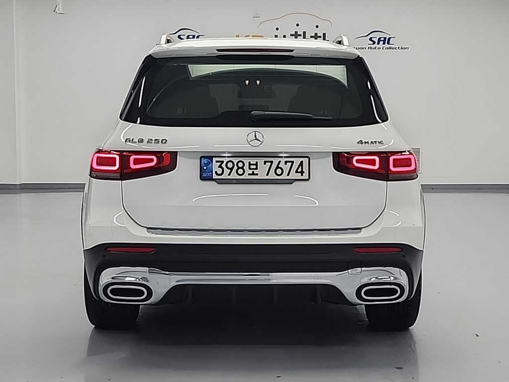 MERCEDES BENZ GLB-CLASS X247 2021
