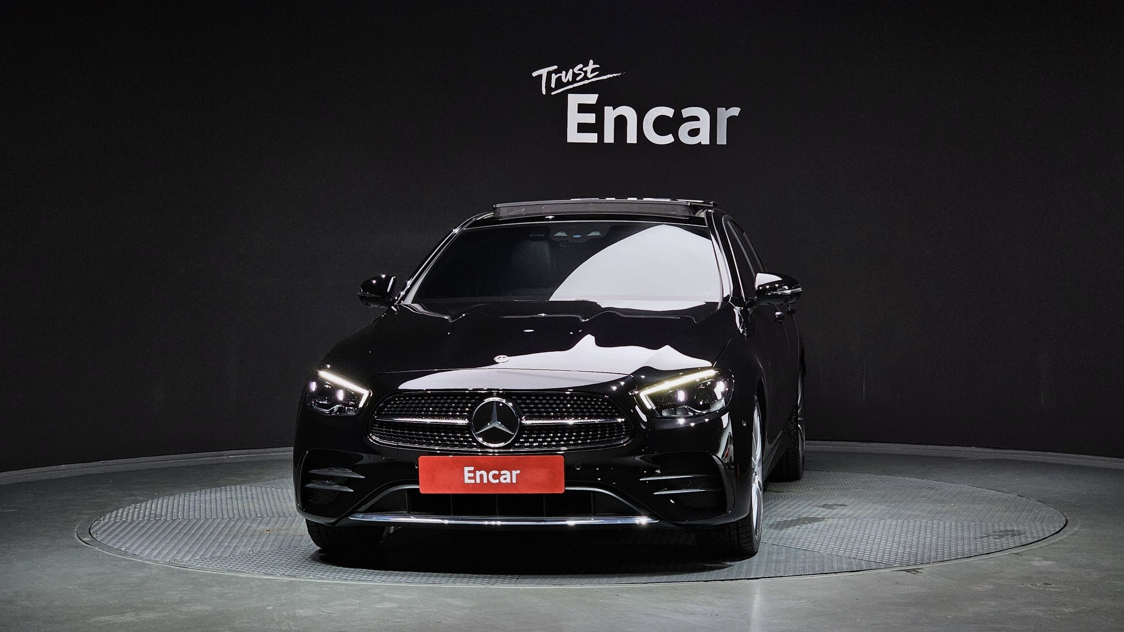 MERCEDES BENZ E-CLASS W213 2020